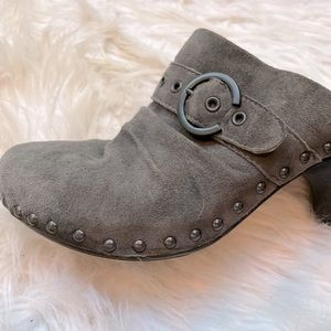 Dansko sz. 38 Womens gray Mules - super comfy!